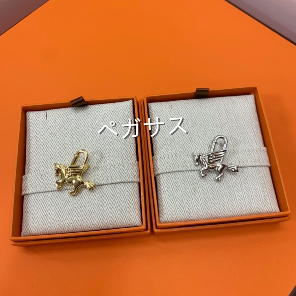 希少　エルメス年間テーマ　Hermesモチーフカデナ　バッグチャーム　メタル　シルバー/ゴールド　お飾りの南京錠　7種 - 画像 4