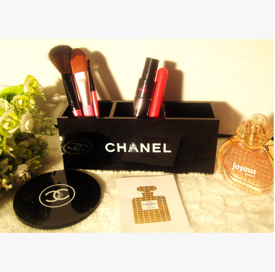 物価高でも選びやすいメイクボックス：CHANELを自然に取り入れる