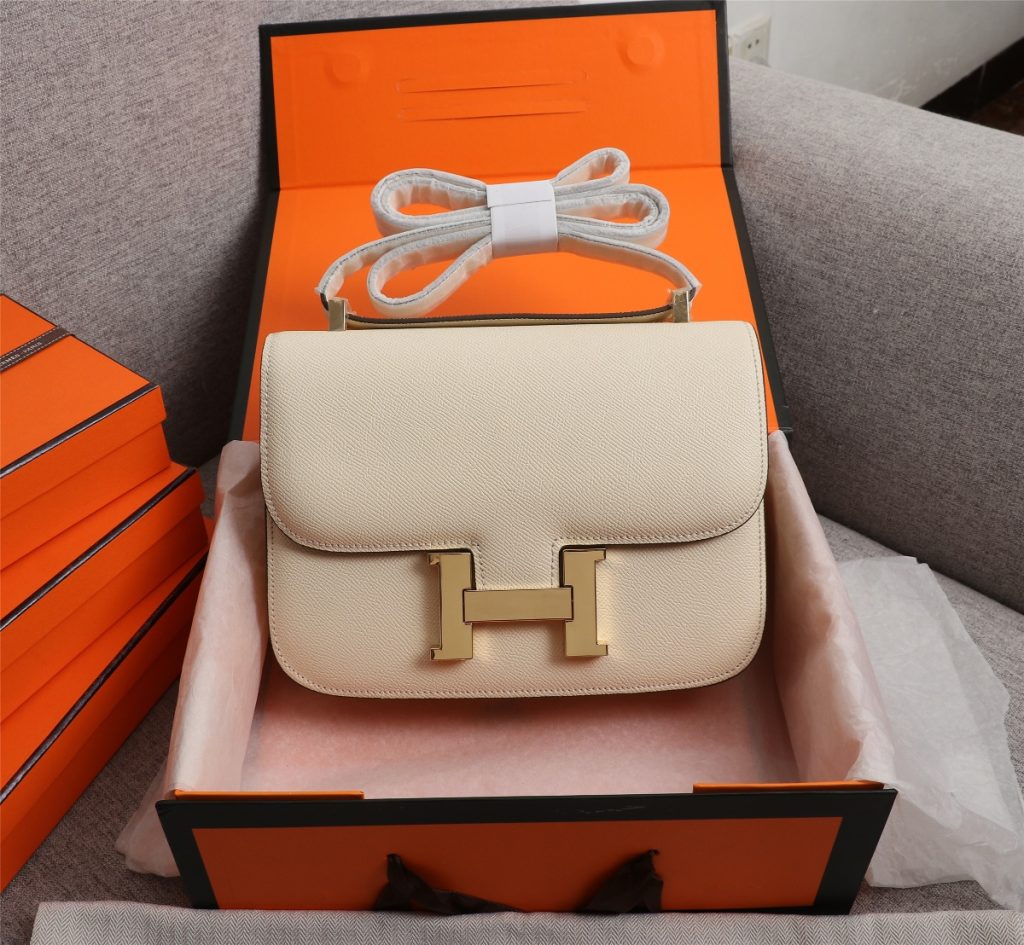 エルメス　HERMES　Constance24　コンスタンス24　　レディース　バッグ　ショルダーバッグ　肩掛けバッグ　7色在庫　シルバー/ゴールド金具　エプソン - 画像 4