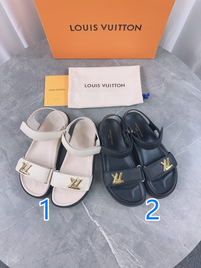 ルイヴィトン Louis Vuitton シューズ｜休日に使いやすさを写真で整理