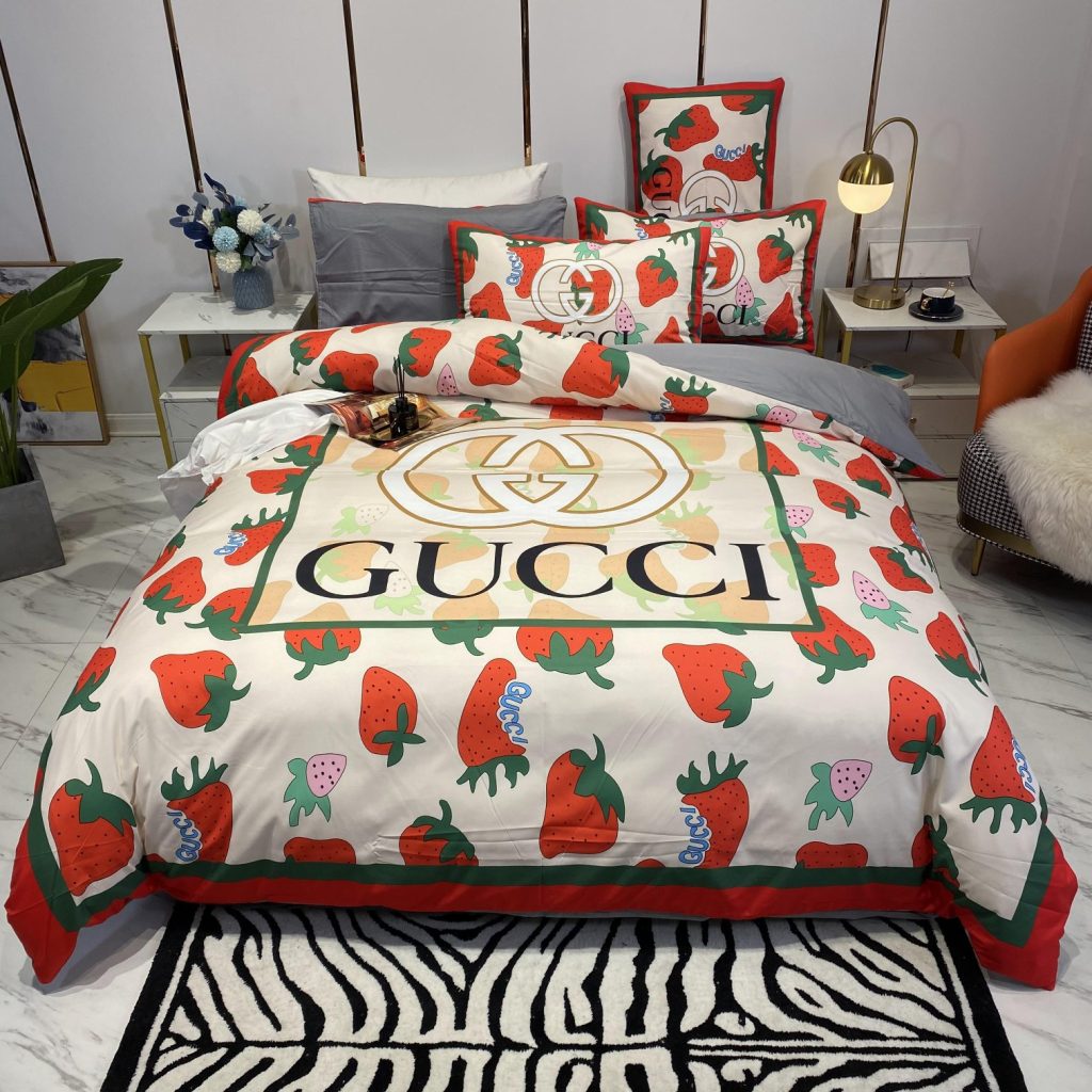 掛け布団カバー4点セット グッチGUCCI布団カバー/ボックスシーツ/枕カバー ベッド用品綿…|カフェに使いやすいライフスタイル小物を写真…