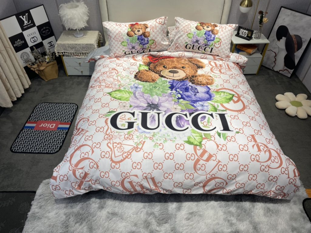 グッチ　掛け布団カバーセット　GUCCI布団カバー4点セット　妙趣の絵柄寝具ベッド用品夏3色　心地よい - 画像 4