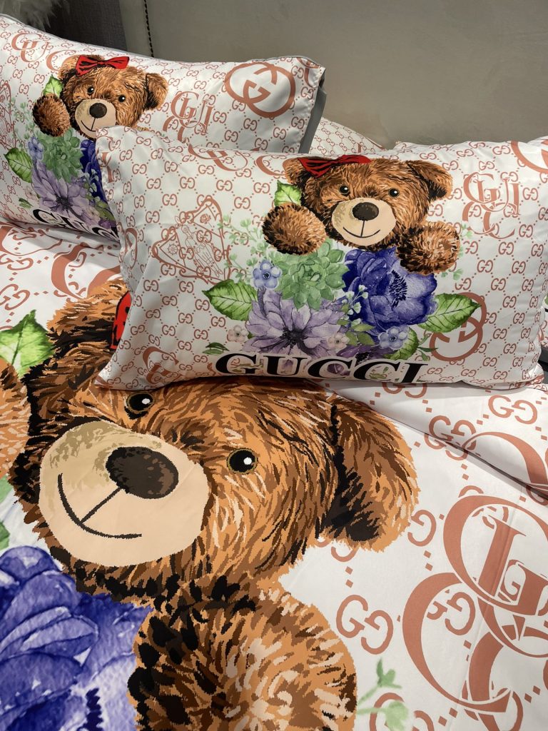 グッチ　掛け布団カバーセット　GUCCI布団カバー4点セット　妙趣の絵柄寝具ベッド用品夏3色　心地よい - 画像 6
