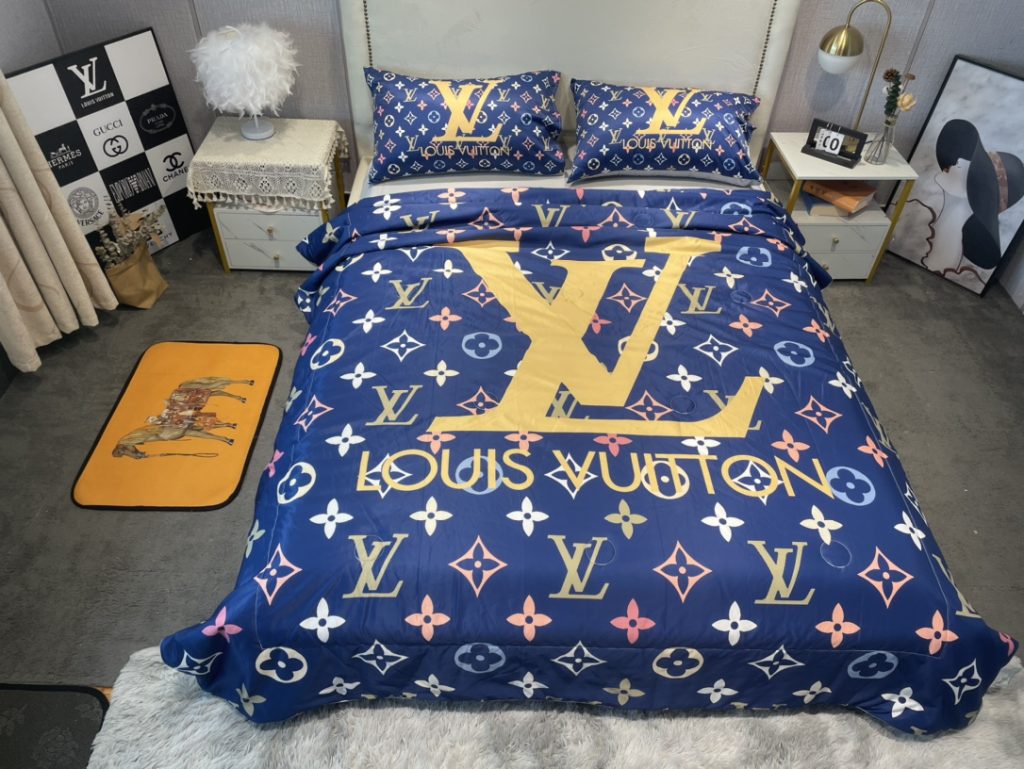 LOUIS VUITTON/ルイヴィトン 夏布団セット3点 ライフスタイル小物｜休日に毎日に合わせるポイント