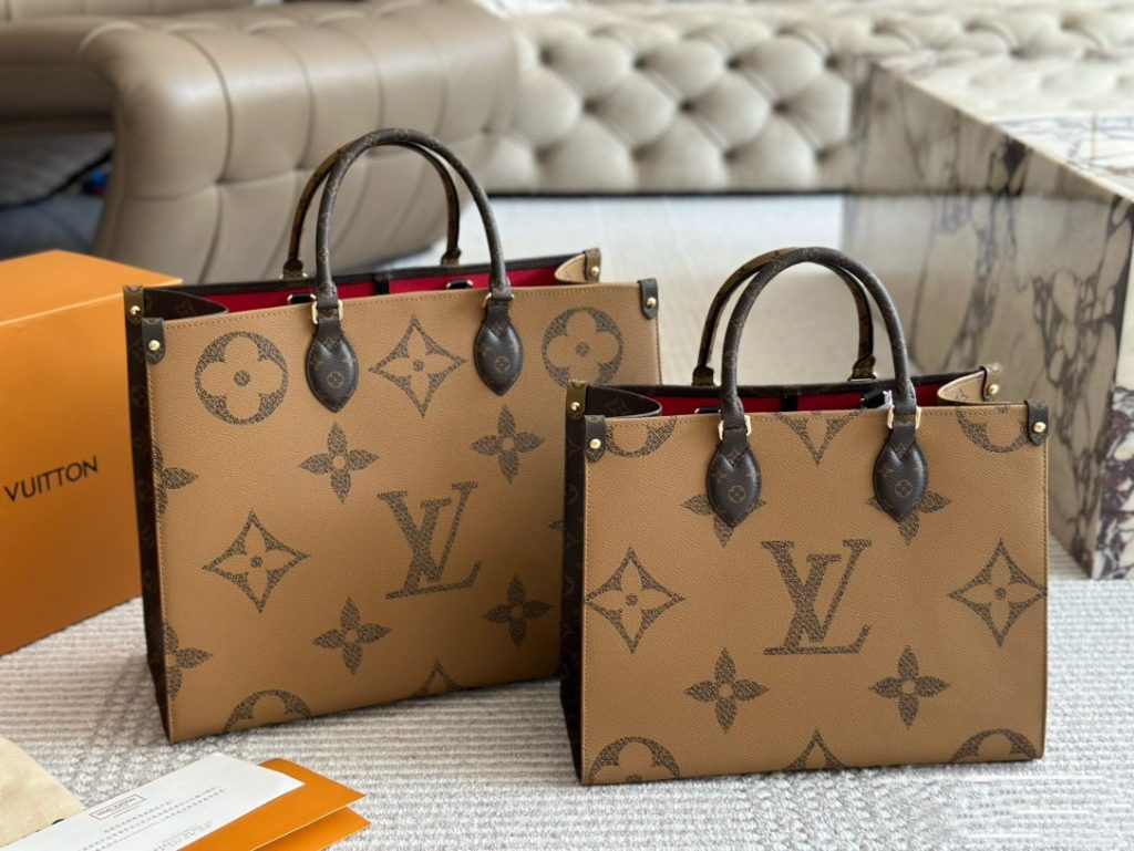 LOUIS VUITTONのショルダーバッグは価格・収納・合わせ方でどう見るか