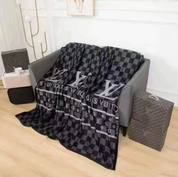 ルイヴィトンブランケット Louis Vuitton モノグラム/ダミエ ロゴ 毛布 ひざ掛…｜カフェに使いやすいライフスタイル小物を写真…
