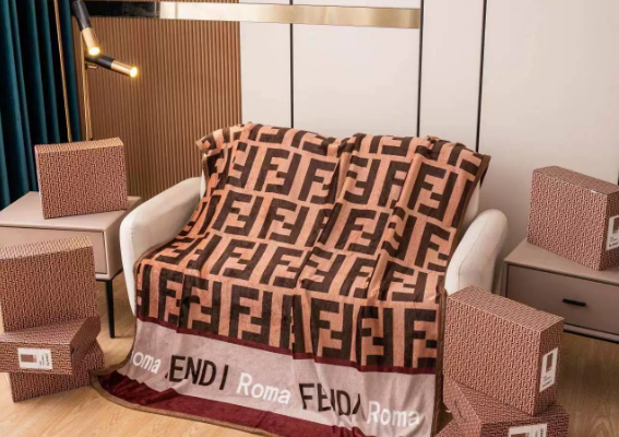 FENDIのライフスタイル小物を毎日に使うなら確認したいこと