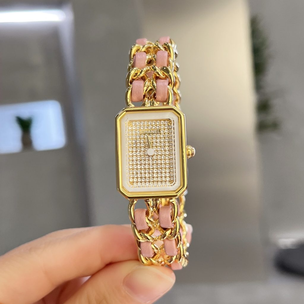 CHANELの腕時計を毎日に使うなら確認したいこと