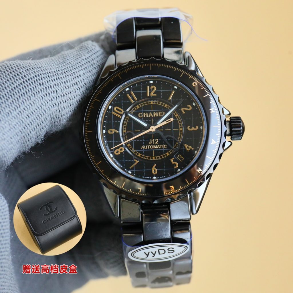 CHANEL シャネル 590 ハイクオリティ 多機能デザイン 財布・小物｜ギフト選びで予算内で見たいポイント