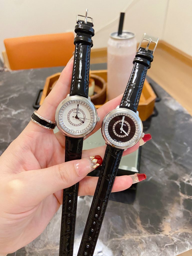 Chanel シャネル✨【CHANEL】レディース腕時計✨ クォーツ式✨ 耐磨耗レンズ🕰️ 多彩カラー展開💖 最新ファッション👒 - 画像 5