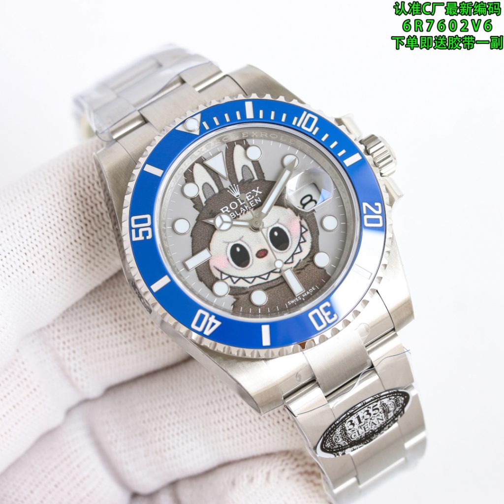 夜の外出の荷物に合うROLEXの腕時計