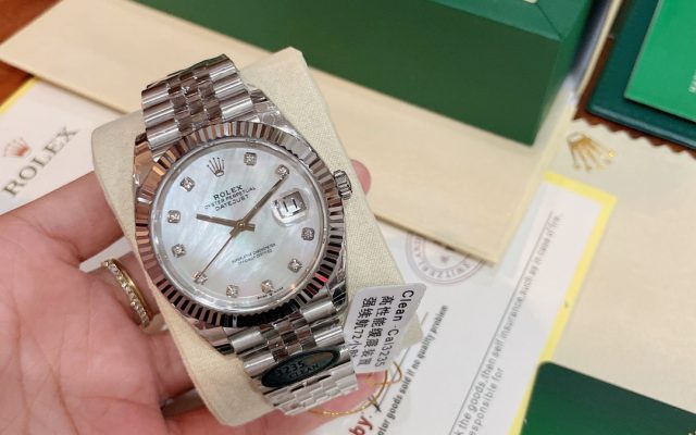 Rolexの腕時計を毎日に使うなら確認したいこと