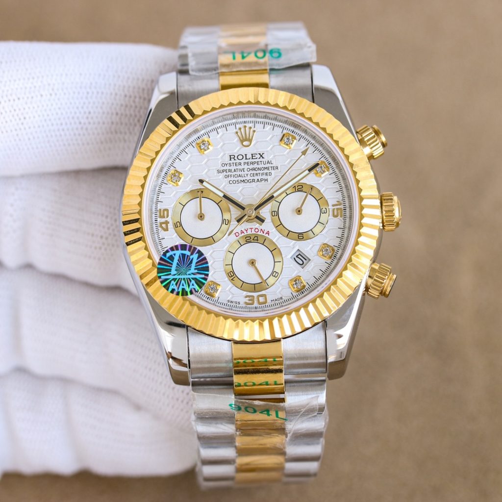 ROLEX ロレックス 140枚収納 大容量フォトアルバム 腕時計|通勤の日に使いやすさを写真で整理