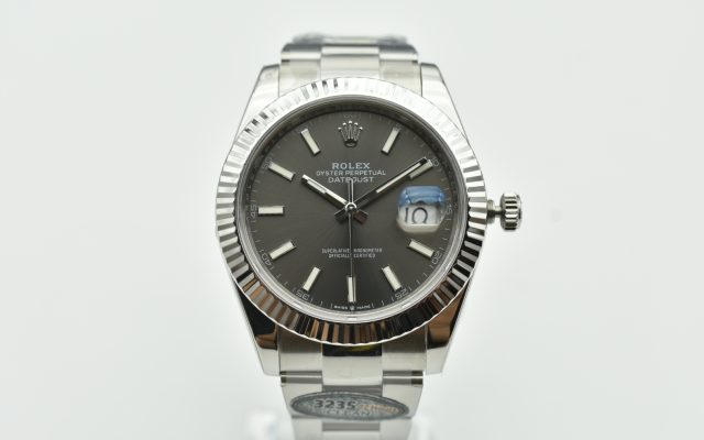 物価高でも選びやすい腕時計：Rolexを自然に取り入れる
