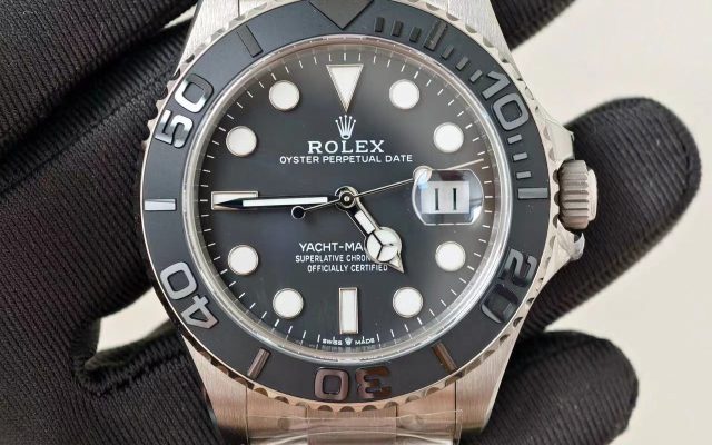 Rolexの腕時計を毎日に使うなら確認したいこと