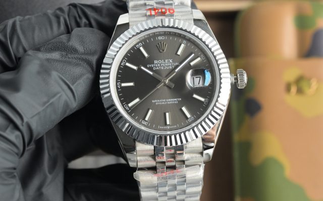 Rolexの腕時計を毎日に使うなら確認したいこと