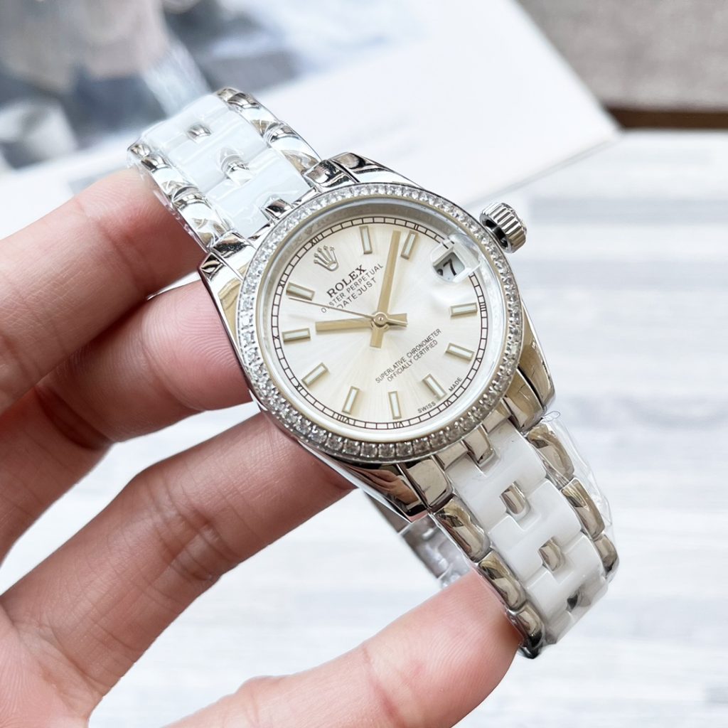 ROLEX ロレックスロレックス クラシック オイスター 腕時計｜休日に毎日に合わせるポイント