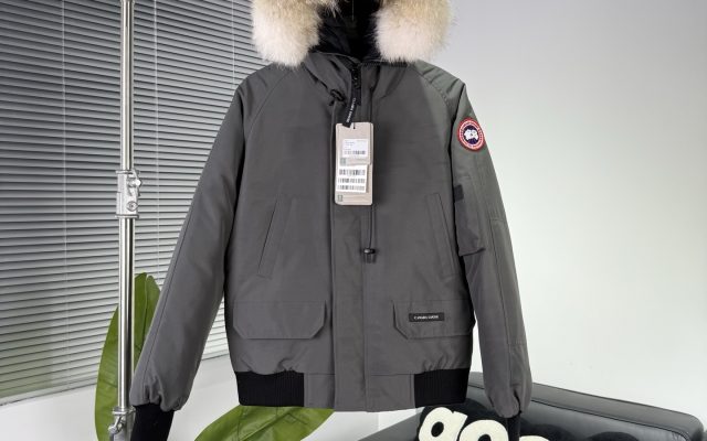 ブランドアイテムの服装は価格・収納・合わせ方でどう見るか