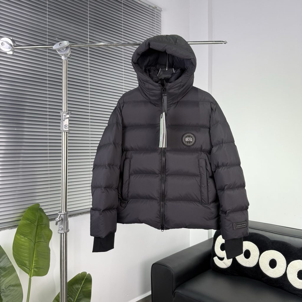 ブランドアイテムの服装を予算内で探す前に見る写真のポイント