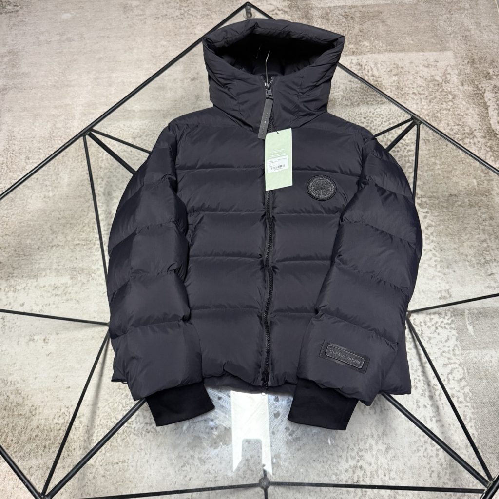 CANADA GOOSE（カナダグース） 超目玉 カナダグース ダウンブレンドコート レディ…｜休日に使いやすいファッションアイテムを写真…