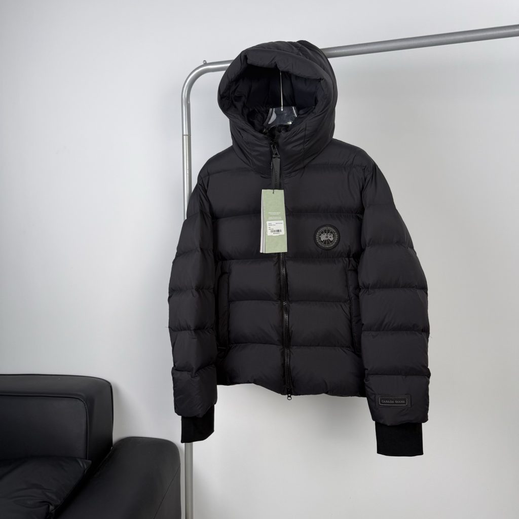 CANADA GOOSE（カナダグース） カナダグース ダウンフィルコート レディース ロン…｜季節の変わり目で使いやすいファッションアイ…