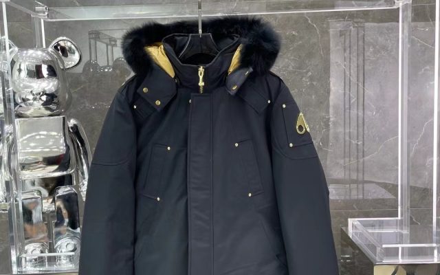 写真系パーカーを服に合わせるなら見るべき3点