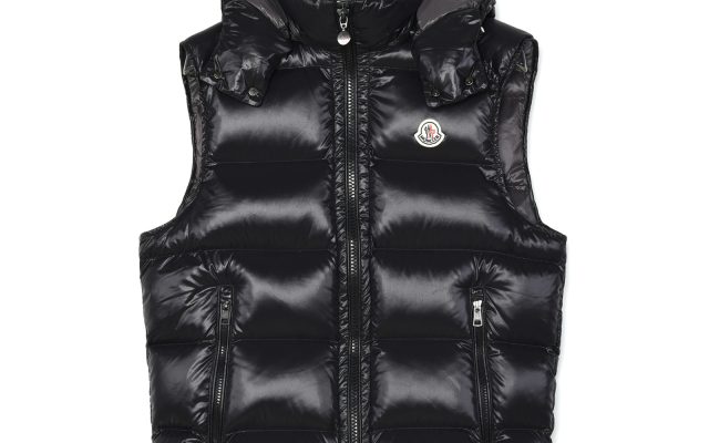 物価高でも選びやすいジャケット：MONCLERを自然に取り入れる