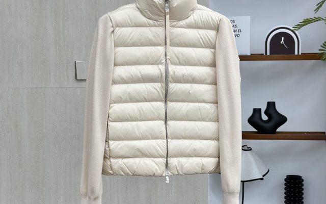 MONCLERのジャケットは価格・収納・合わせ方でどう見るか