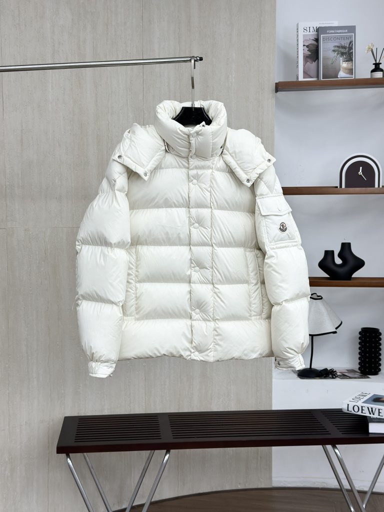 Moncler モンクレール MONCLER モンクレール ダウンジャケット 高級素材 抜群|季節の変わり目で使いやすいファッションアイテ…
