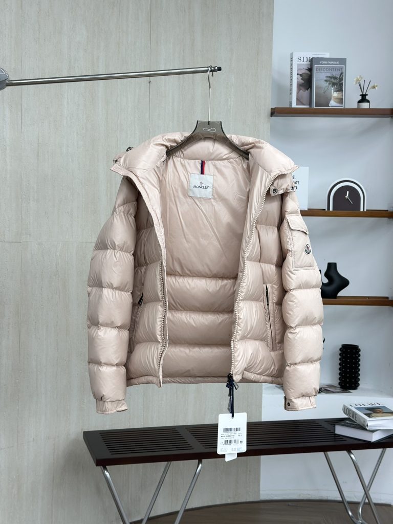 Moncler モンクレール【MONCLER】モンクレール ダウンジャケット 人気モデル✨ 秋冬必須🎯 高品質 保温性◎ 6点画像🖼️ 限定✨ - 画像 6