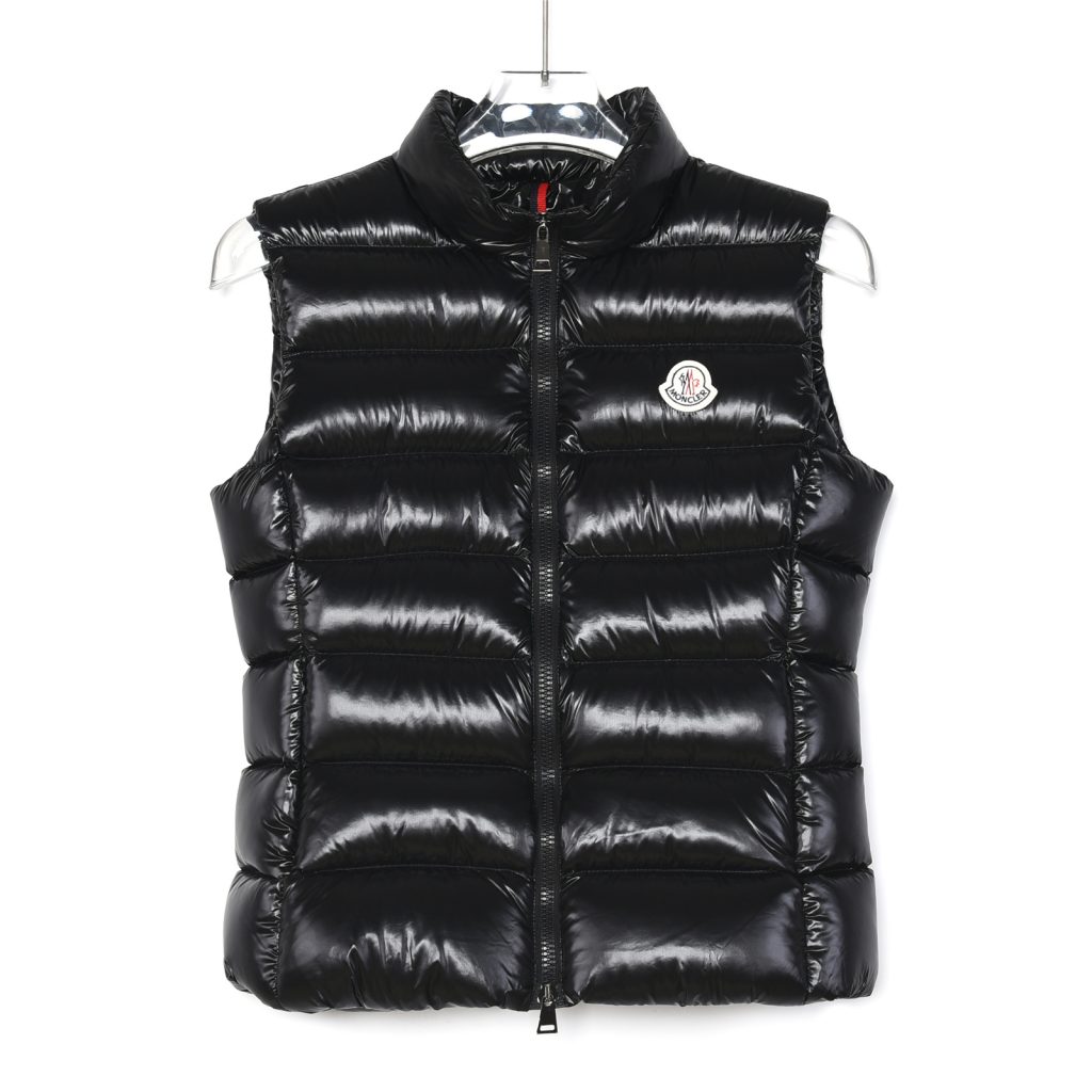 Moncler モンクレール 新作 モンクレール ダウンジャケット 2023年秋冬 レディー…｜旅行に使いやすいファッションアイテムを写真…
