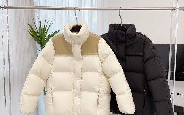 MONCLERのジャケットを予算内で探す前に見る写真のポイント