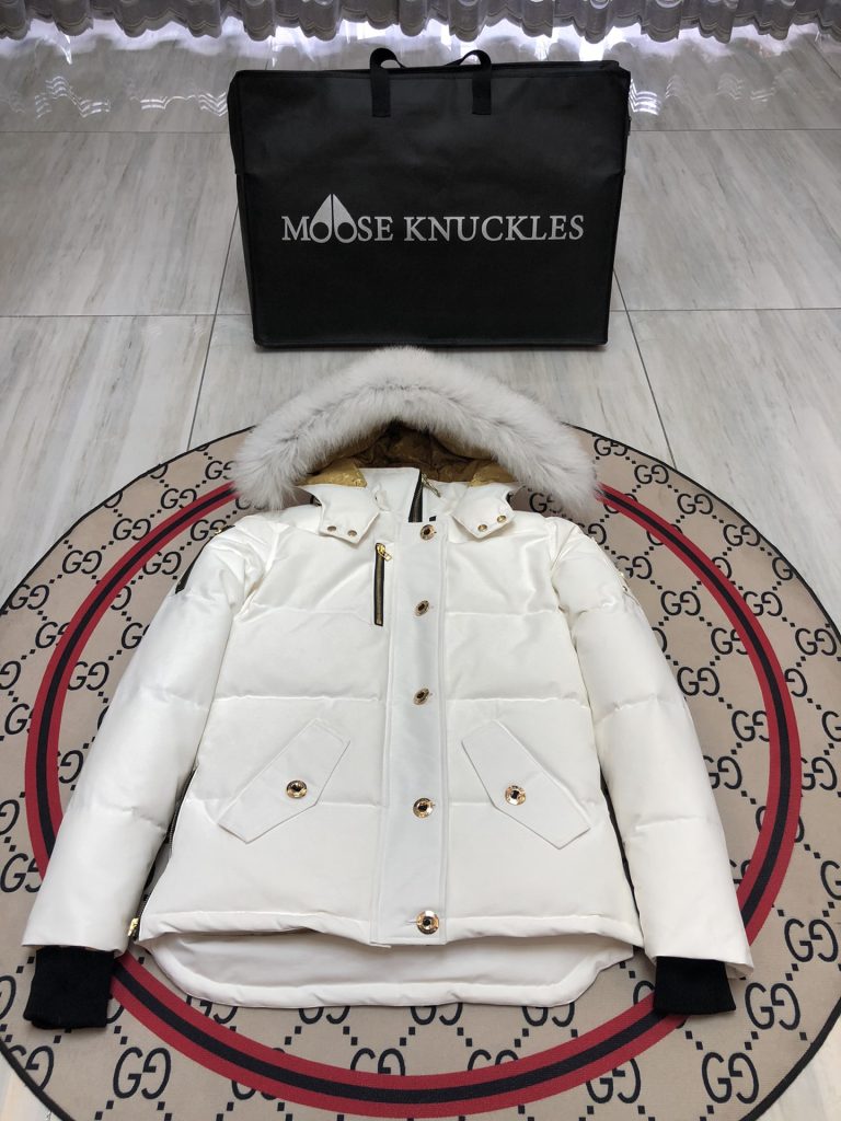 Moncler モンクレール 新作 モンクレール ダウンジャケット レディース アイテム 高…｜旅行に使いやすいファッションアイテムを写真…