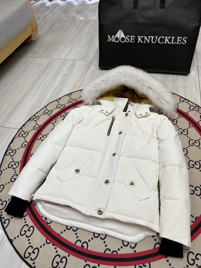 Moncler モンクレール【新作】モンクレール ダウンジャケット レディース✨ 秋冬必須アイテム🕊️ 高級素材使用🎯 保温性抜群🧥 - 画像 4