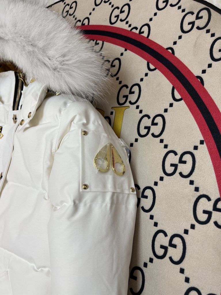 Moncler モンクレール【新作】モンクレール ダウンジャケット レディース✨ 秋冬必須アイテム🕊️ 高級素材使用🎯 保温性抜群🧥 - 画像 5
