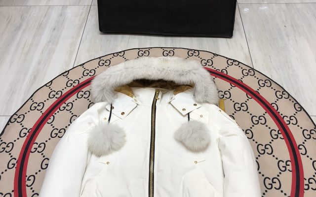 休日用に検討したい服装：写真と商品リンク付き