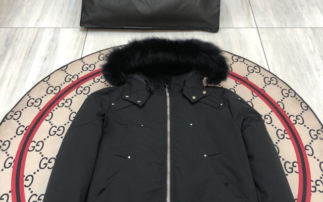 服装選びで迷ったら：ジャケットの価格と使い道