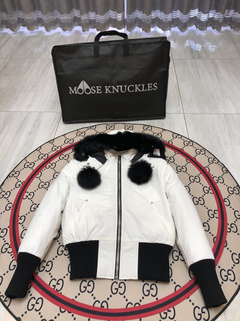 レディースの節約買いに向くジャケットか写真でチェック