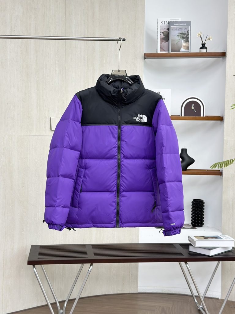 職場の荷物に合うTHE NORTH FACEのジャケット