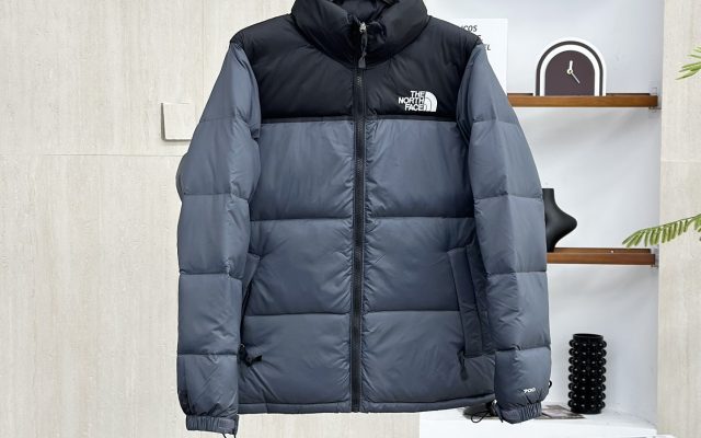 THE NORTH FACE 防寒 ダウンジャケット - 画像 1