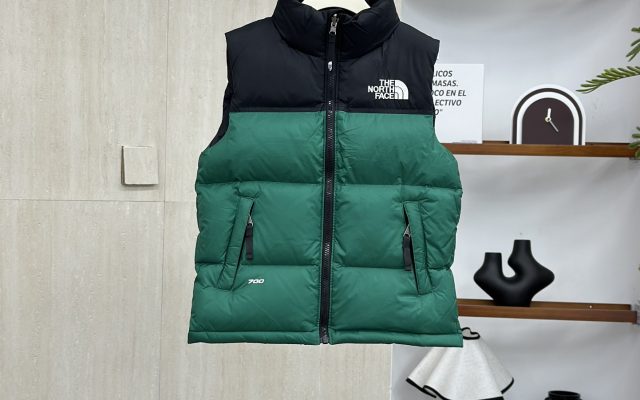 THE NORTH FACE レディース ダウンジャケット - 画像 1