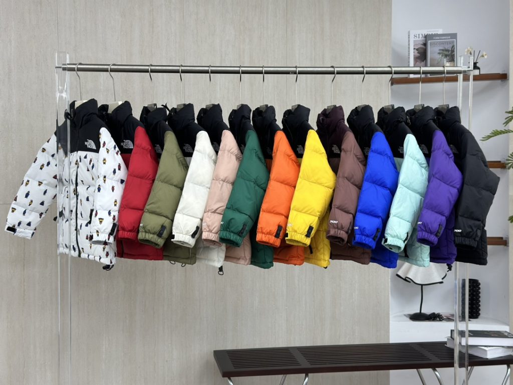 休日用に検討したい服装：写真と商品リンク付き