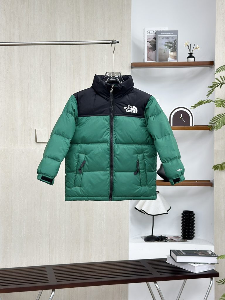 休日目線で見るブランドアイテムのジャケットの印象