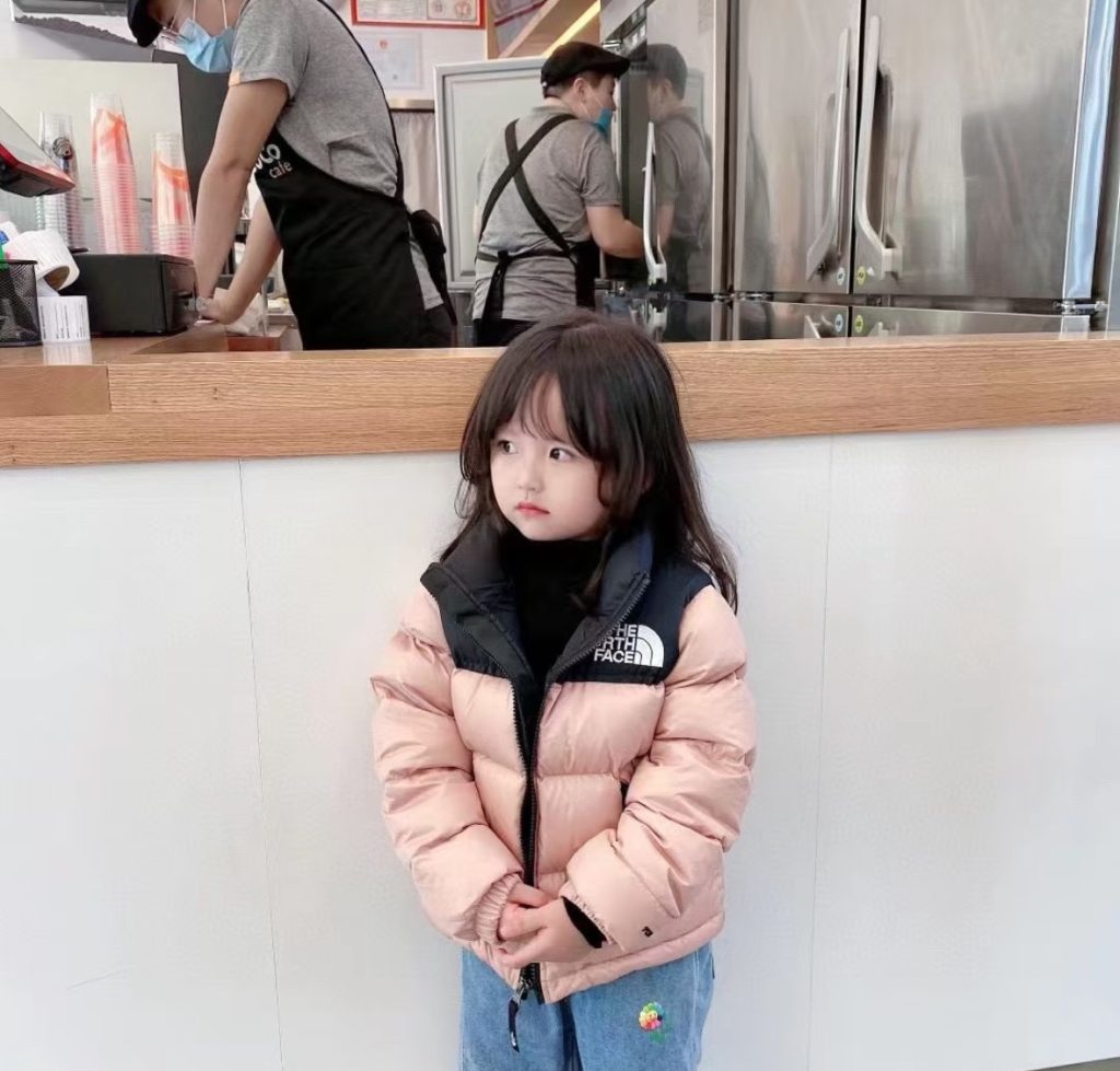 THE NORTH FACE ノースフェイス ダウンジャケット ロングコート アイテム｜季節の変わり目で使いやすいファッションアイテムを写…