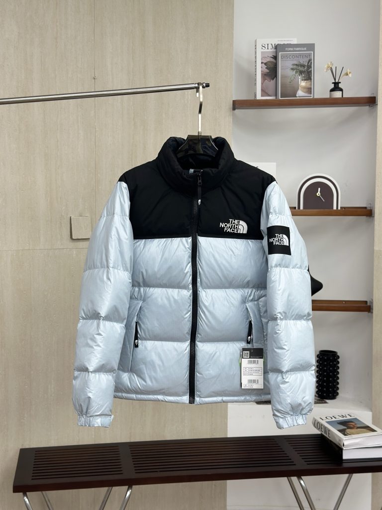 THE NORTH FACE ノースフェイス ダウンジャケット ロングコート 高級素材使用｜休日に使いやすいファッションアイテムを写真で確認
