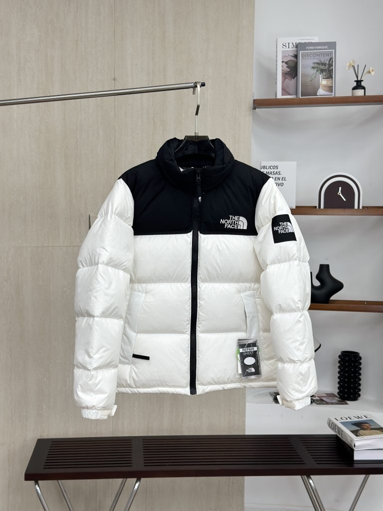 ブランドアイテムのジャケットは価格・収納・合わせ方でどう見るか