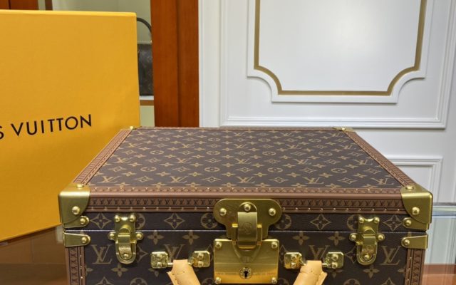 LOUIS VUITTONのライフスタイル小物は価格・収納・合わせ方でどう見るか