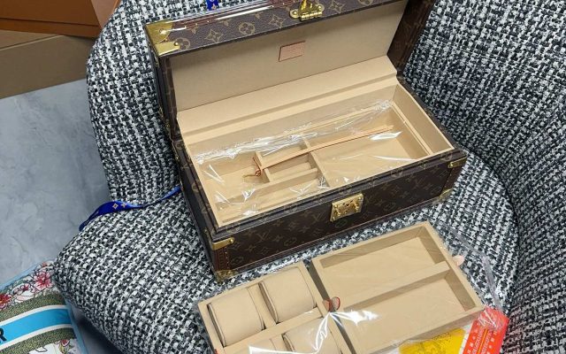 LOUIS VUITTONのライフスタイル小物は価格・収納・合わせ方でどう見るか