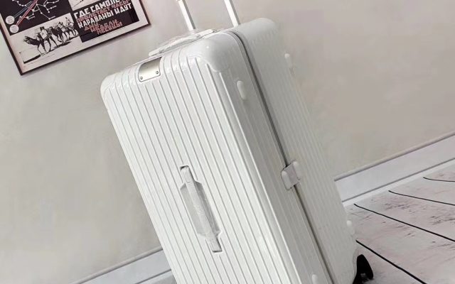 部屋づくりで使いやすいLOUIS VUITTONのライフスタイル小物を写真で確認