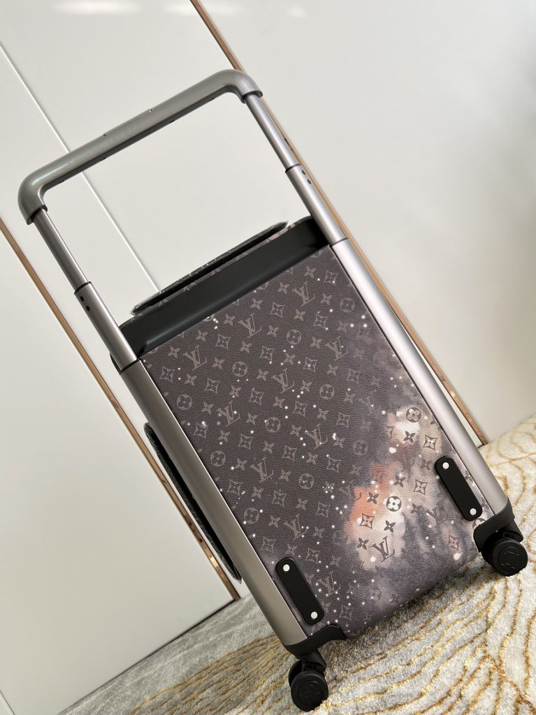 【ルイヴィトン】ホライズン スーツケース モノグラム 星柄デザイン レザー保護 上質で実用的な旅行トランク - 画像 5